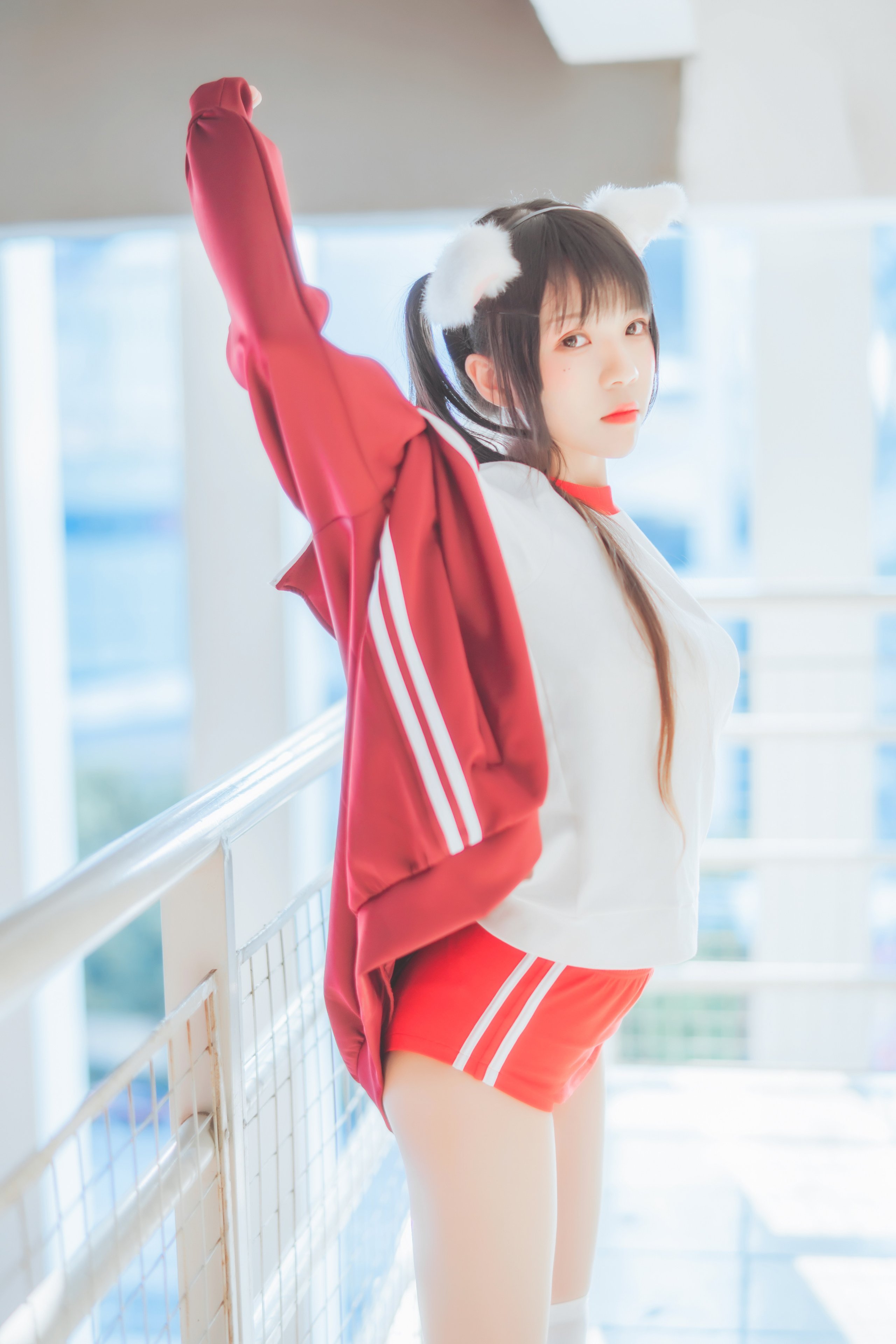 《77游戏社第3421期》红色的运动南小鸟