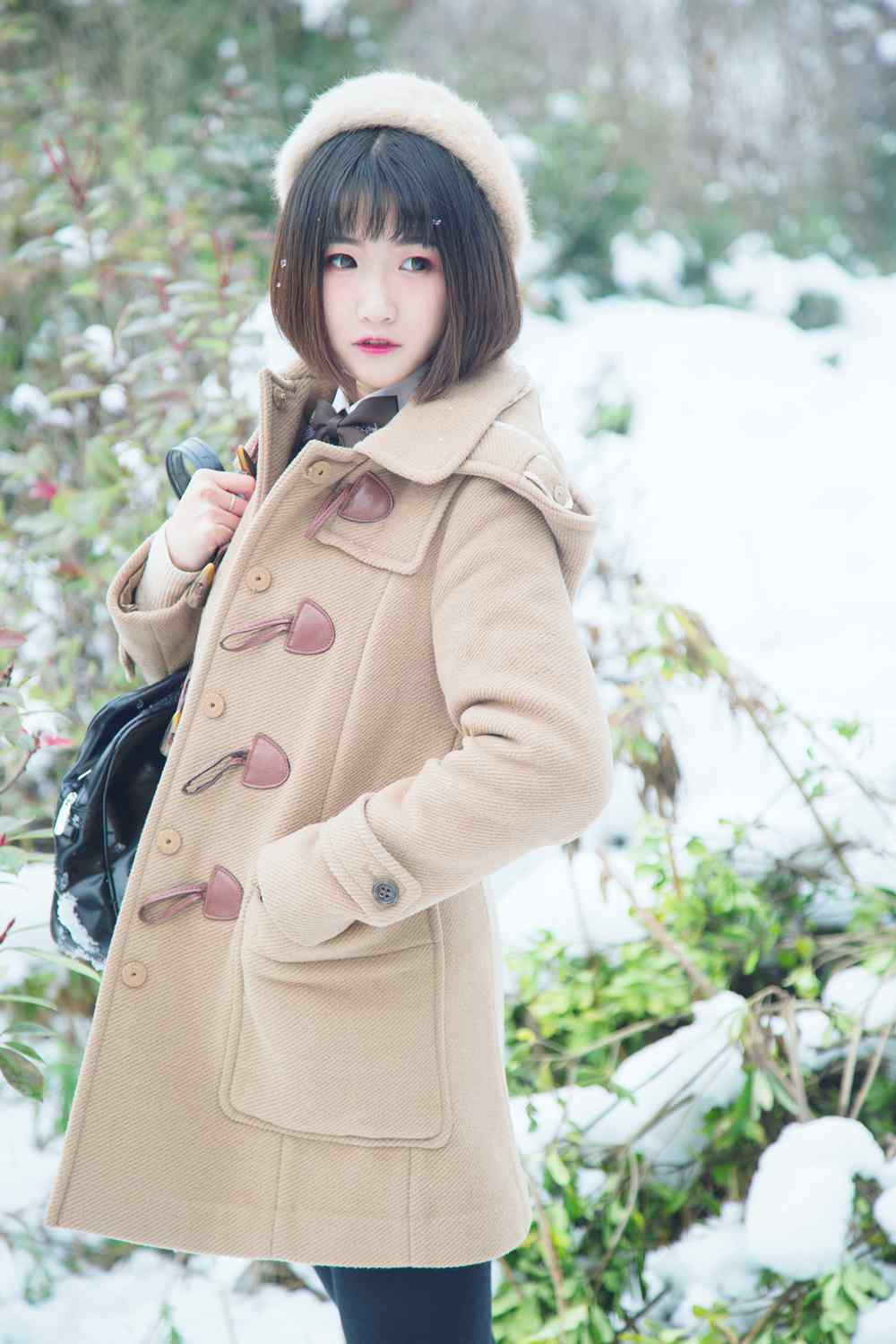《77游戏社第3215期》雪and少女  梦幻的季节与你相遇