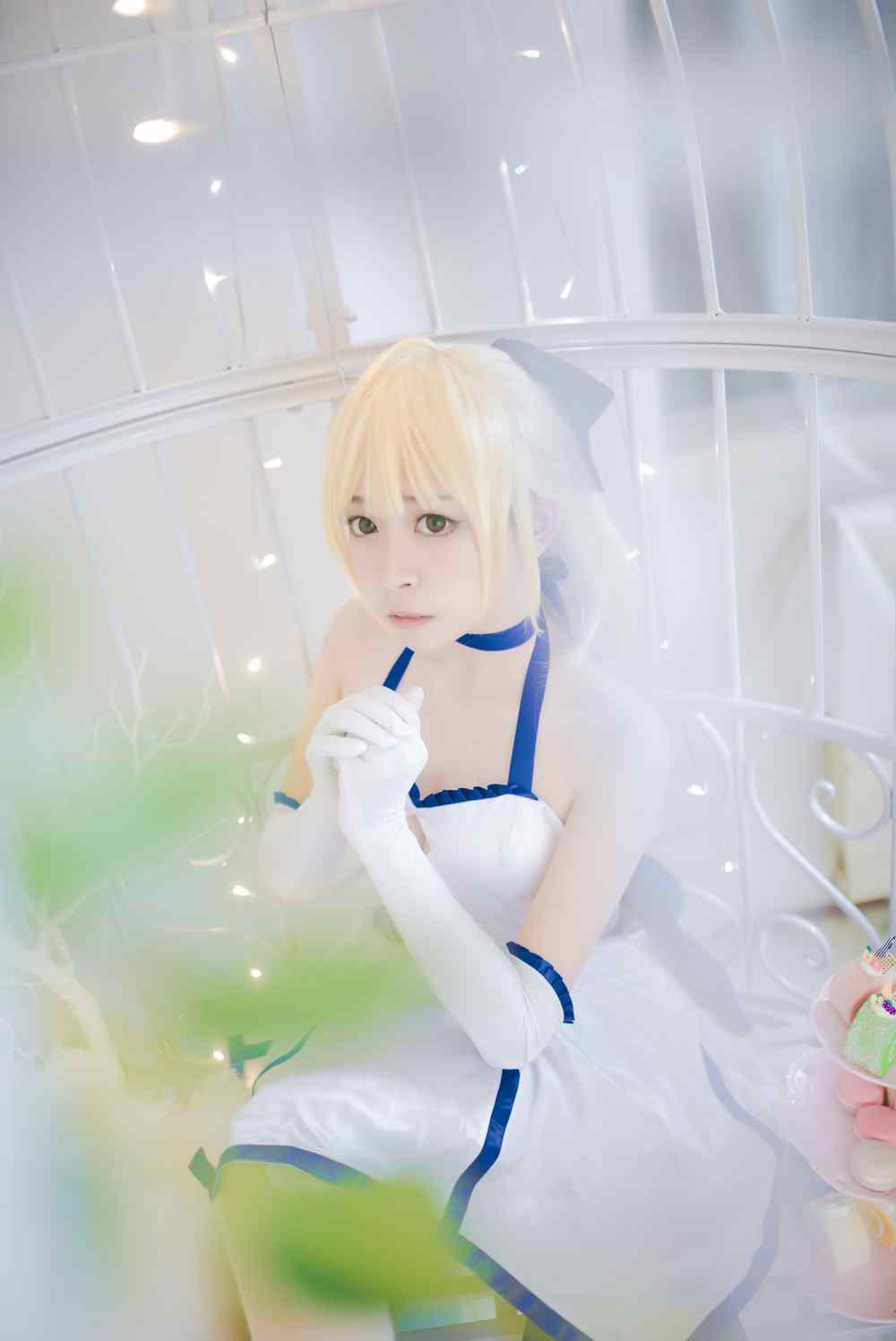 《77游戏社第3070期》型月十年之Saber lily蓝百合礼服Cos