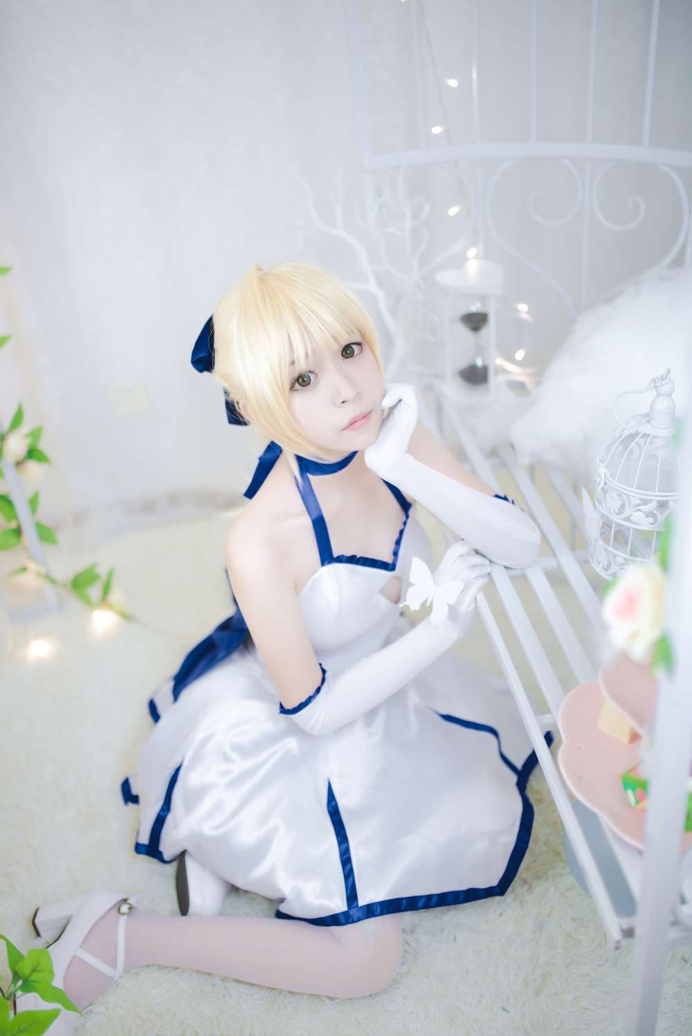 《77游戏社第3070期》型月十年之Saber lily蓝百合礼服Cos