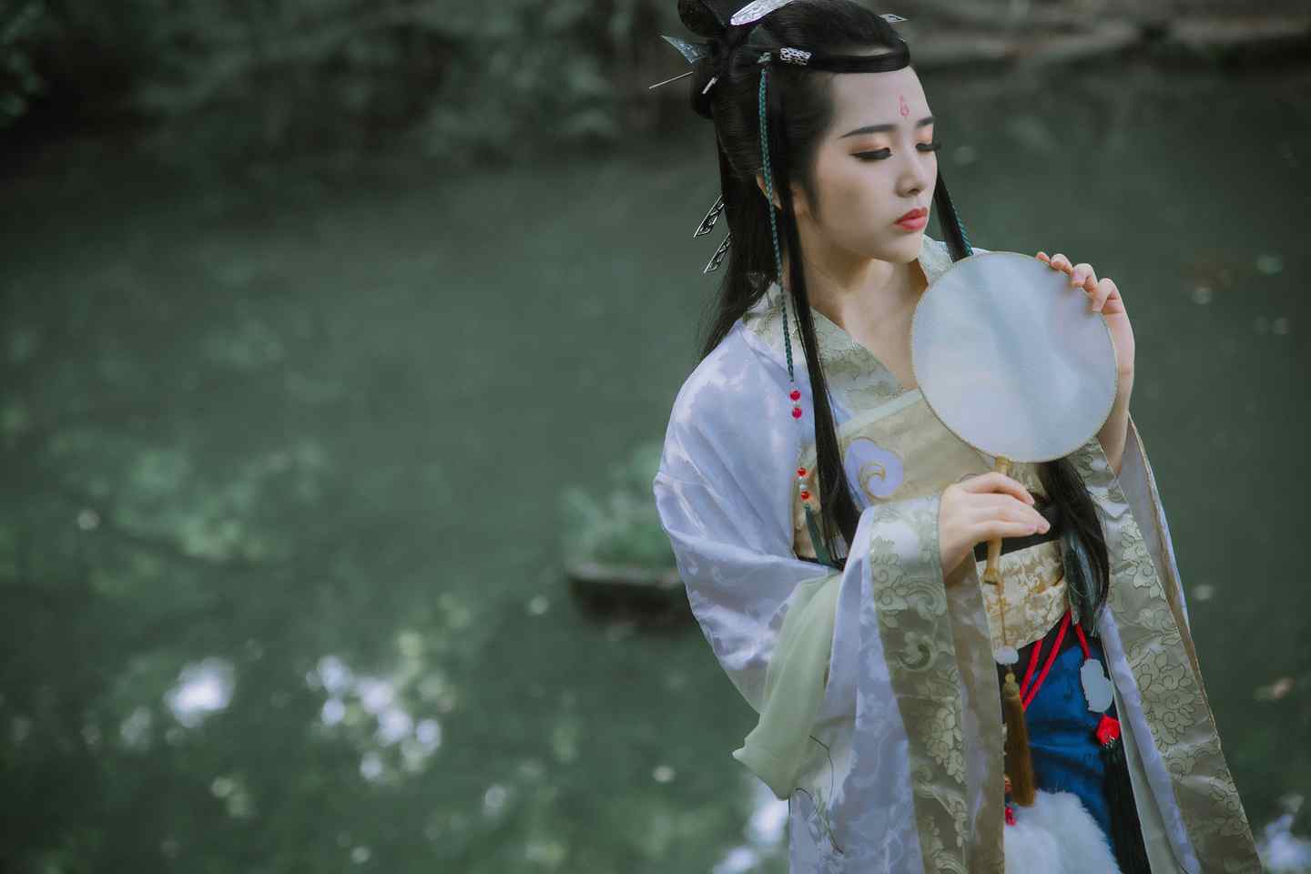 《汉服第702期》三生三世十里桃花白浅