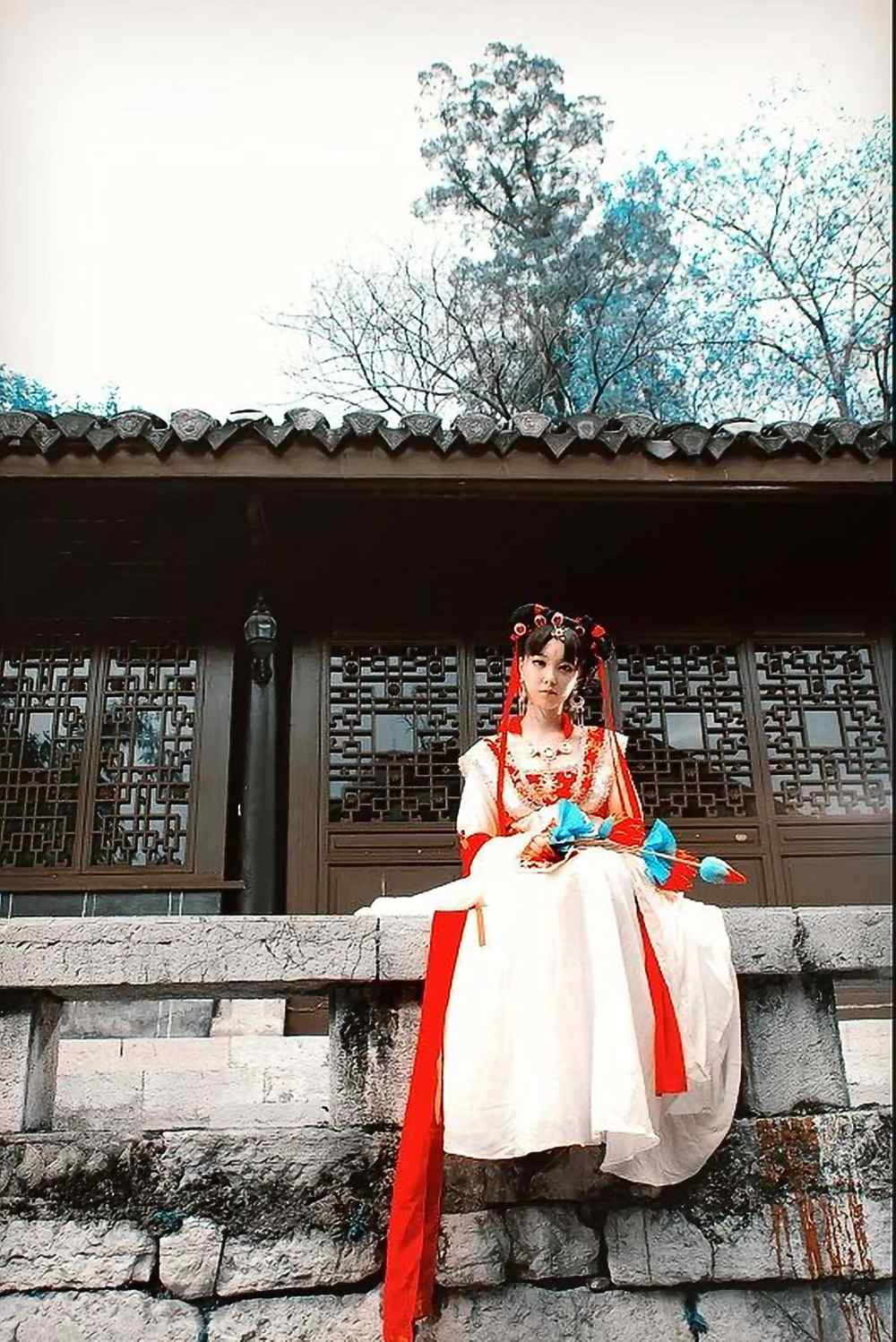 《汉服第692期》倾国怨怜