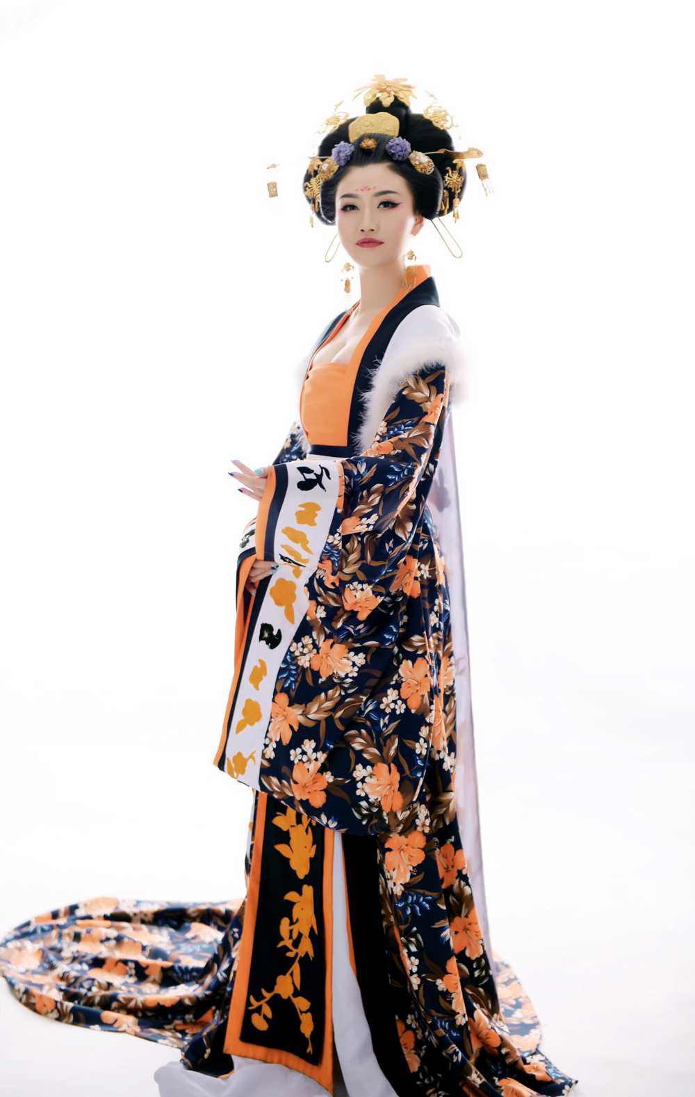 《汉服第747期》武则天海报版