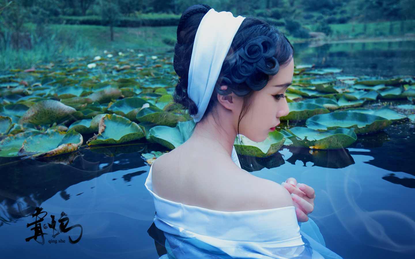 《汉服第690期》青蛇
