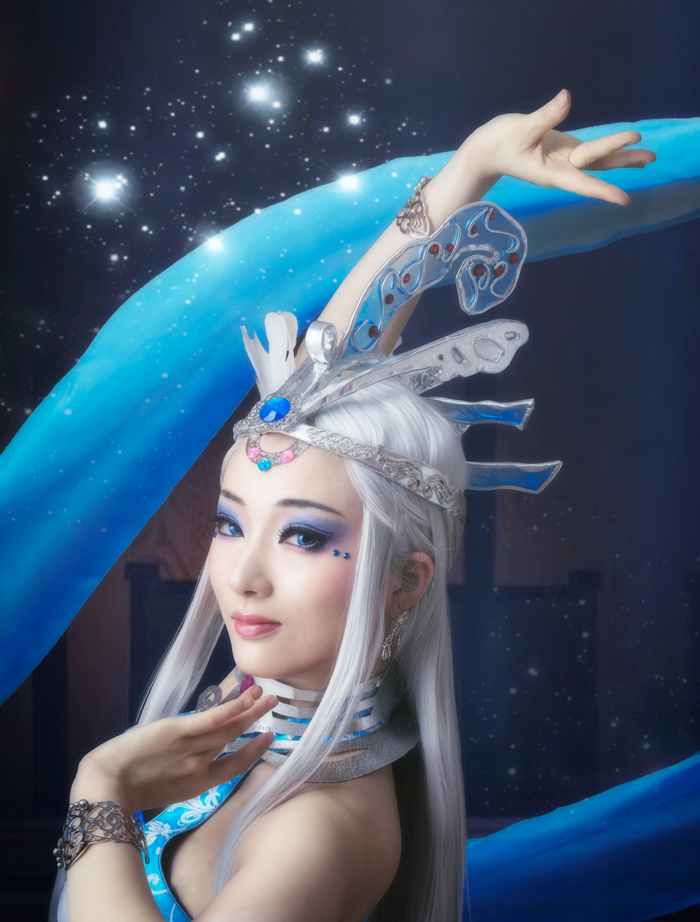 《汉服第684期》秦时明月雪女