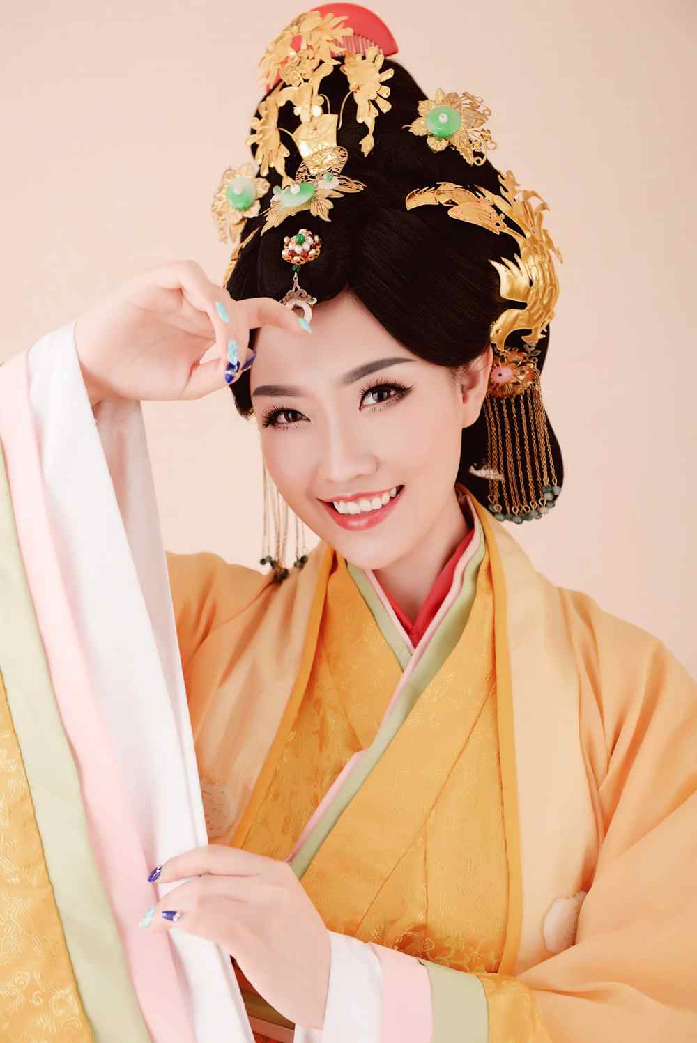 《汉服第618期》芈月传芈八子梁雁路