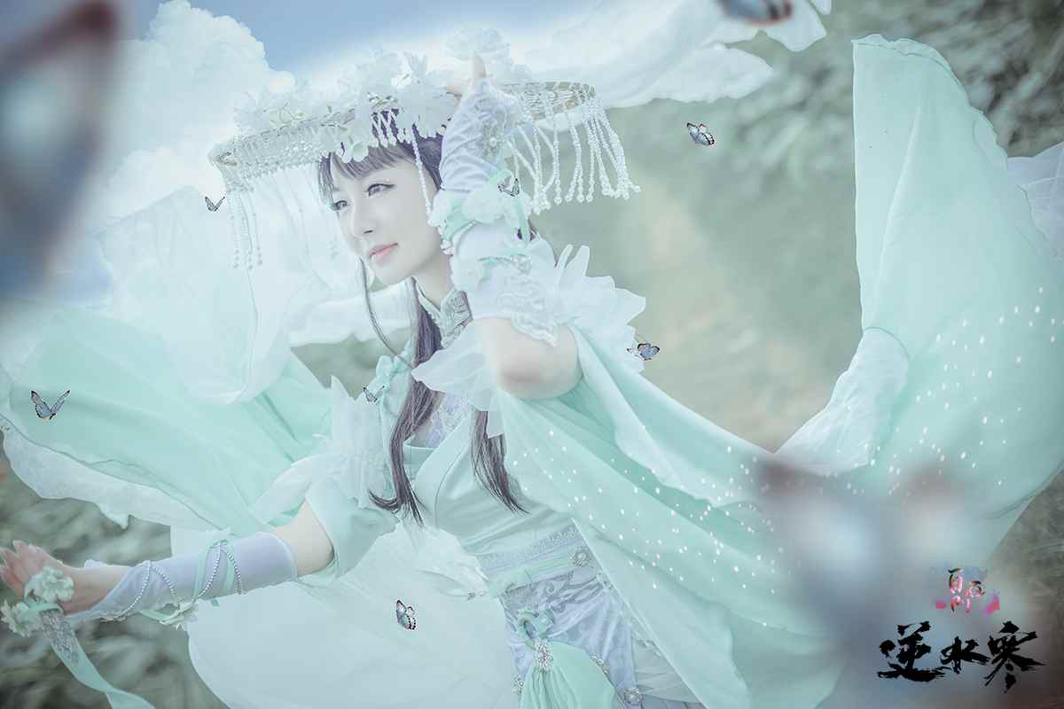 《汉服第644期》逆水寒素问&小荷初绽