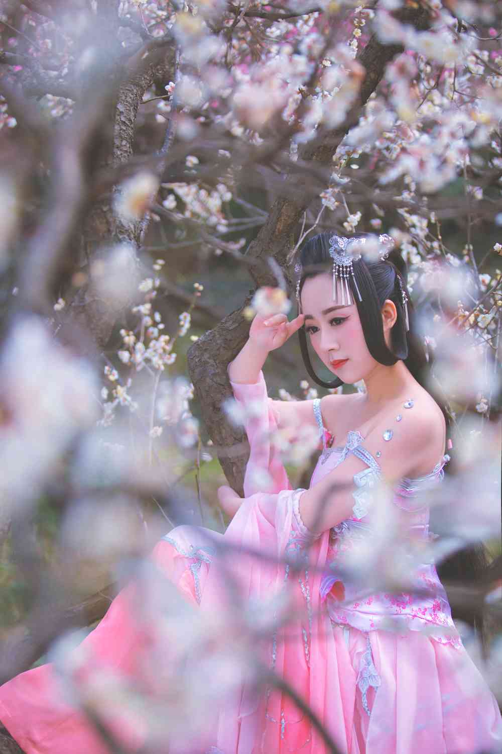 《汉服第562期》秦风七秀