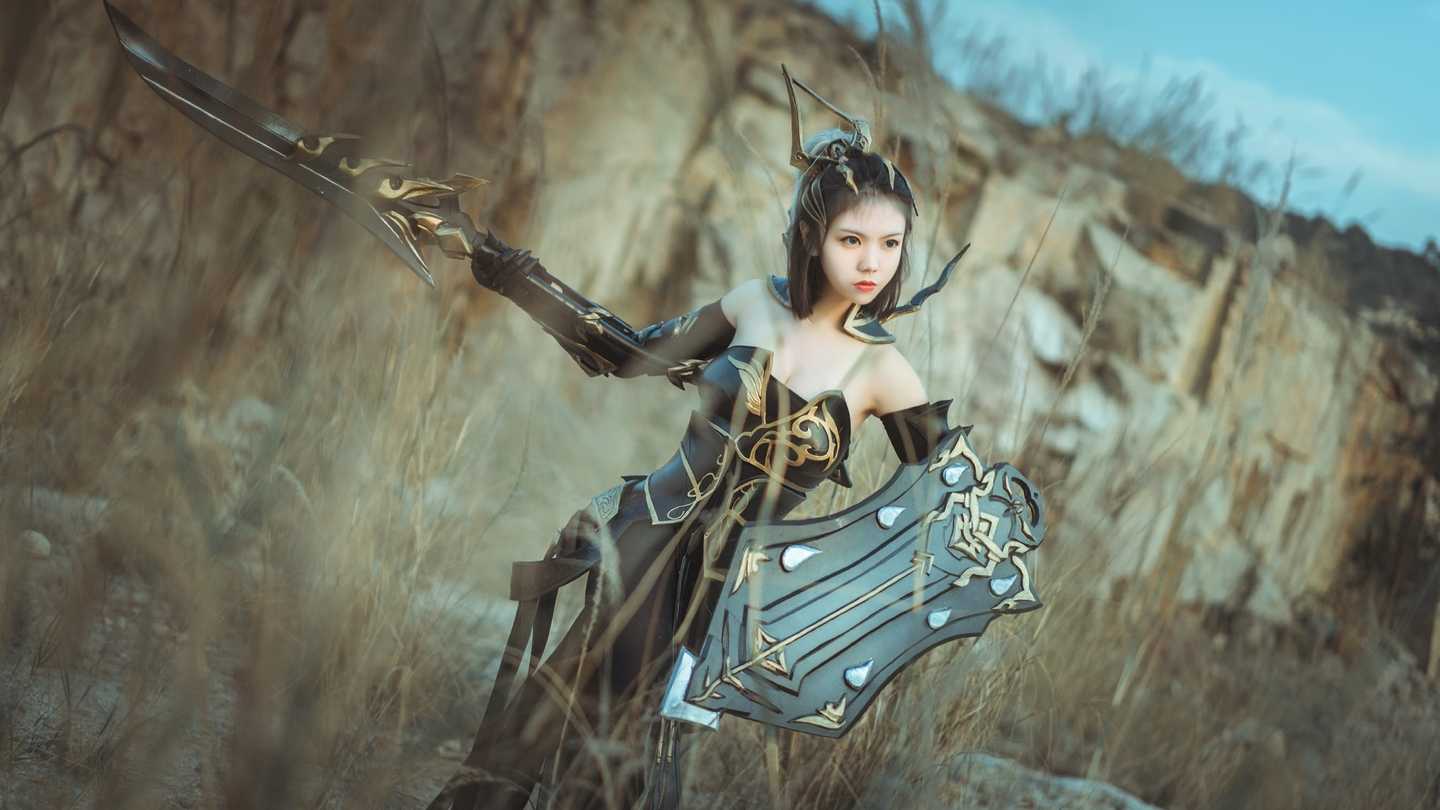 《汉服第427期》朔雪苍云成女