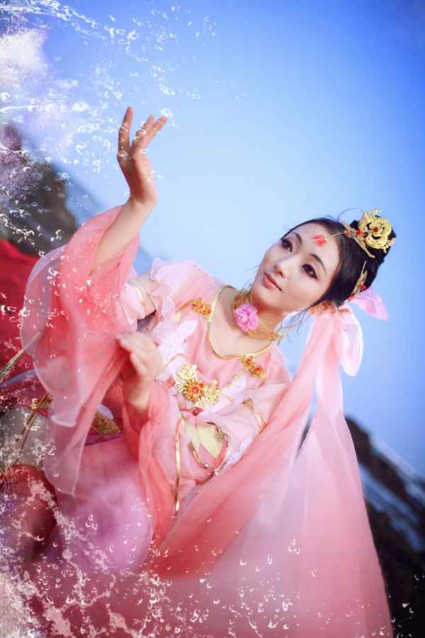 《汉服第425期》七秀