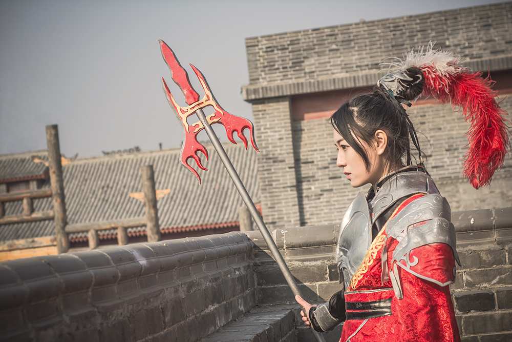 《汉服第447期》执一枪守一方