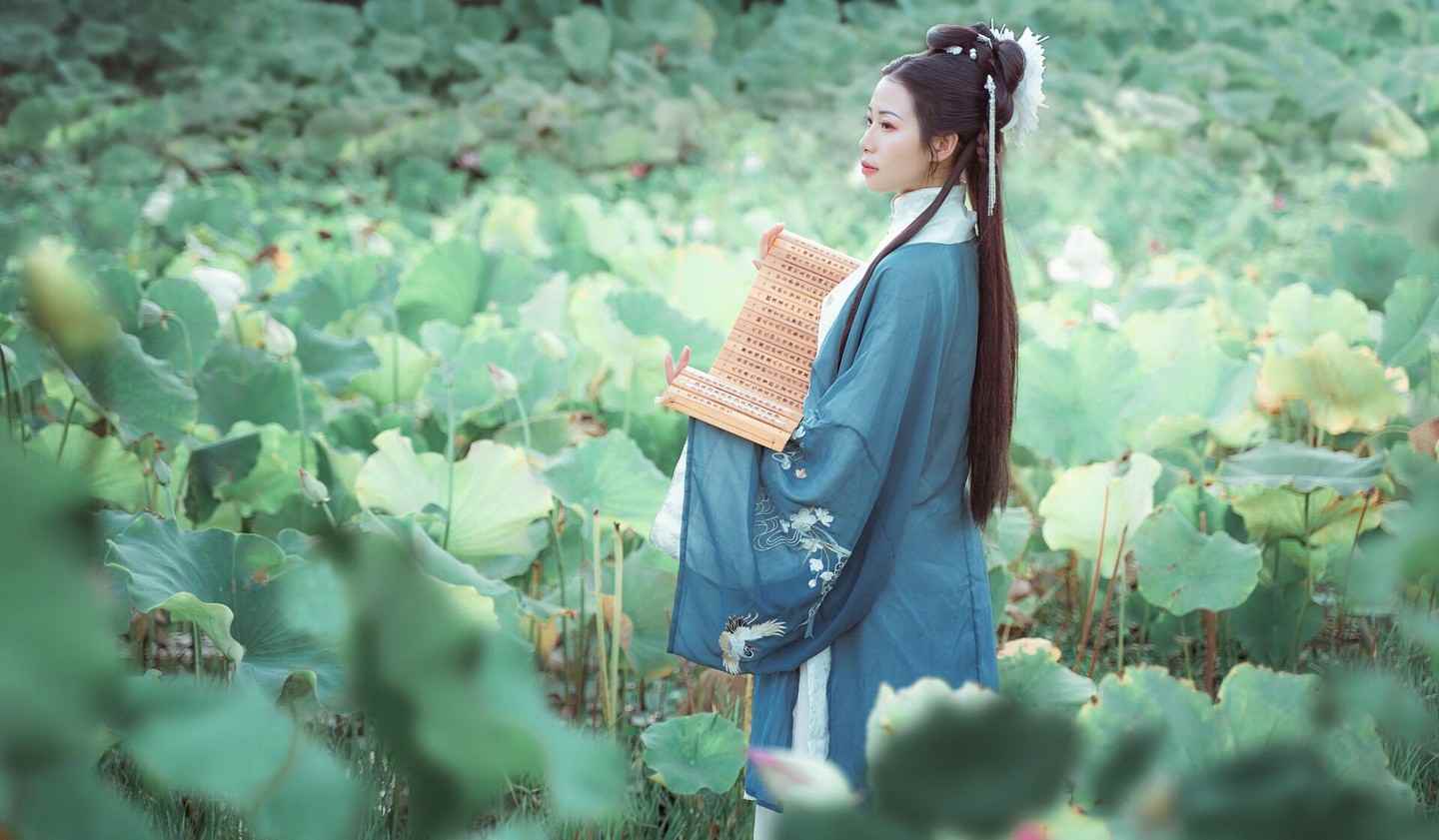 《汉服第372期》汉服写真.金陵往事