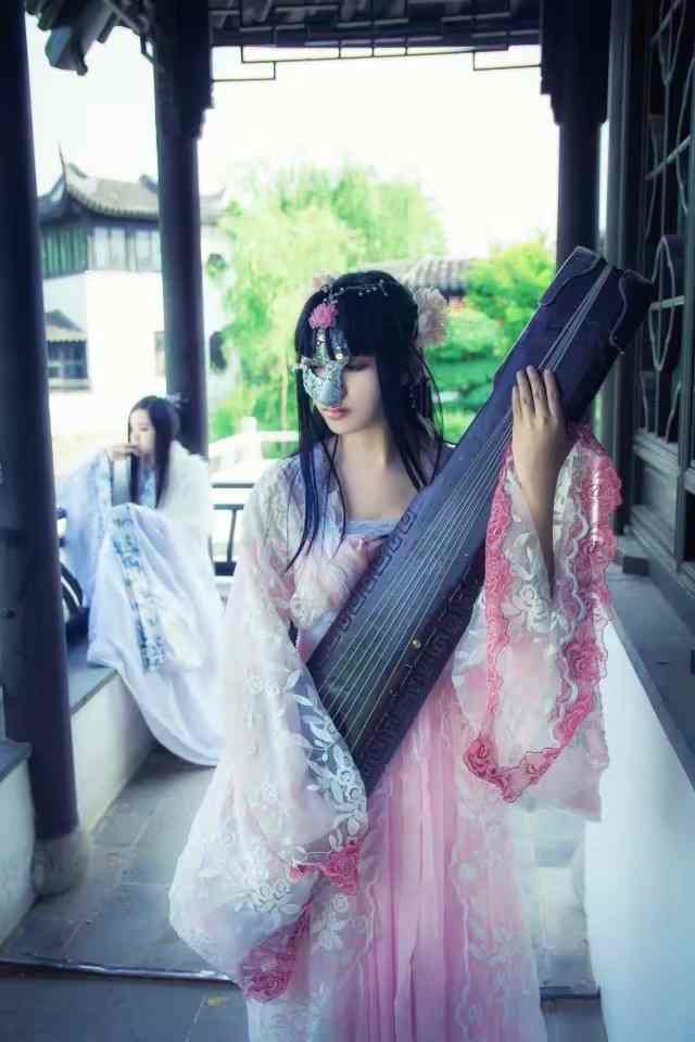 《汉服第390期》华胥引柸中雪