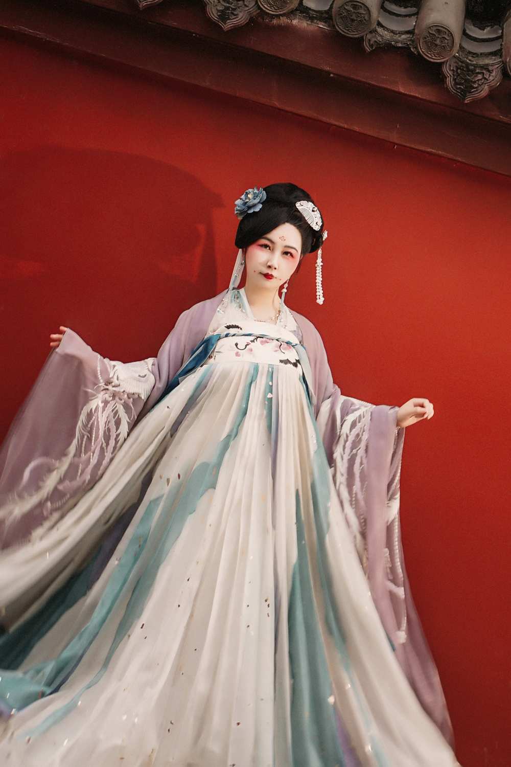 《汉服第363期》汉服私影 红墙怨