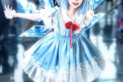 2011COSPLAY西部盛典专访—动漫雕塑家殷萌