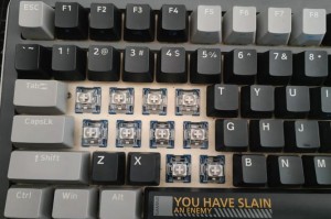 客制化热插拔轴 V500DIY-100&V700DIY热插拔型背光游戏机械键盘图赏