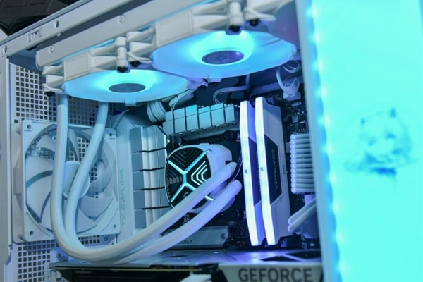 竞化纪元，梦幻联动！ROG×EVA新品发布会登陆BW 2023