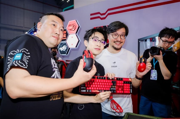 竞化纪元，梦幻联动！ROG×EVA新品发布会登陆BW 2023