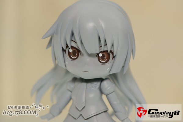 化物语Premium Item BOX由讲谈社发售
