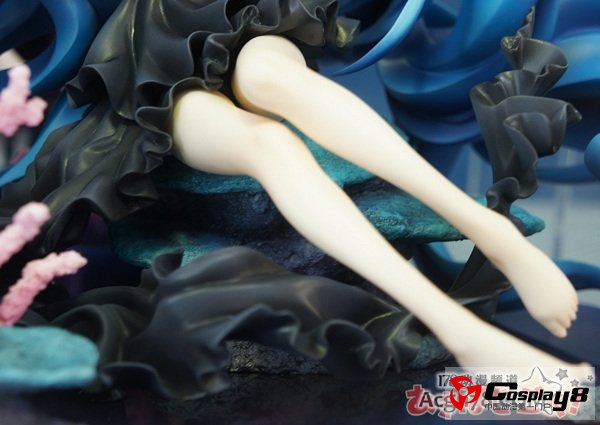 奸笑社公开《深海少女》版初音未来1/8手办原型