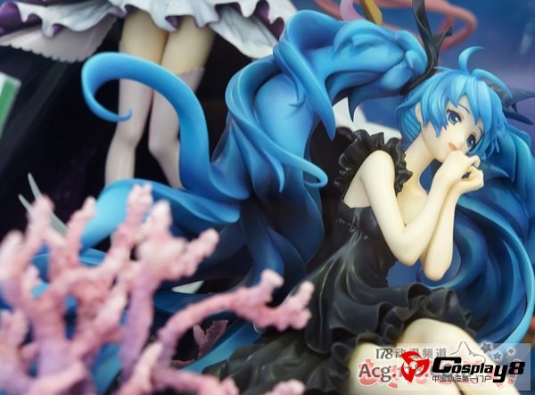 奸笑社公开《深海少女》版初音未来1/8手办原型