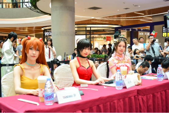 第十一届深圳动漫节COSPLAY荣誉盛典海选赛燃爆开场，实力选手惊艳登场
