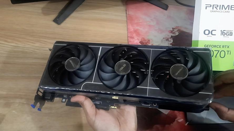 4K高性能“小钢炮”！华硕PRIME大师RTX 5070显卡