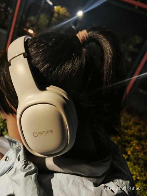 7.1声道+物理低音调节 阿尔法加强版耳机首发上市