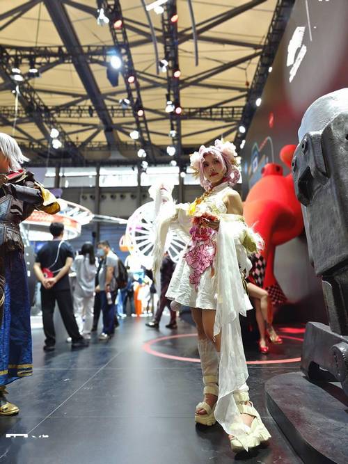 CJ19：争艳Showgirl 华硕主板MOD惊艳ChinaJoy