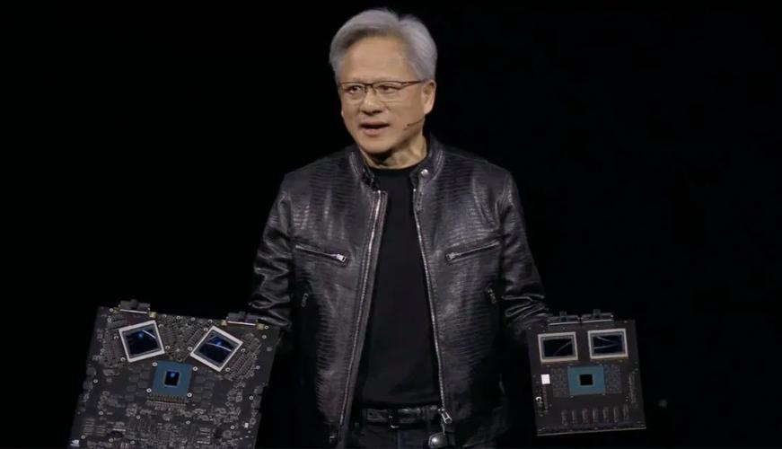 NVIDIA CEO黄仁勋见证华硕MGX系列GPU服务器超能时刻