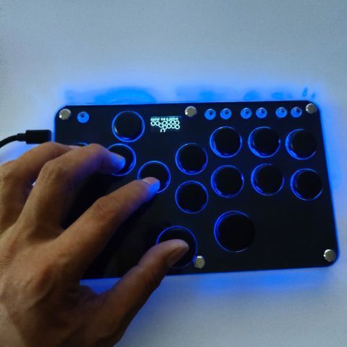 云霸王Box
