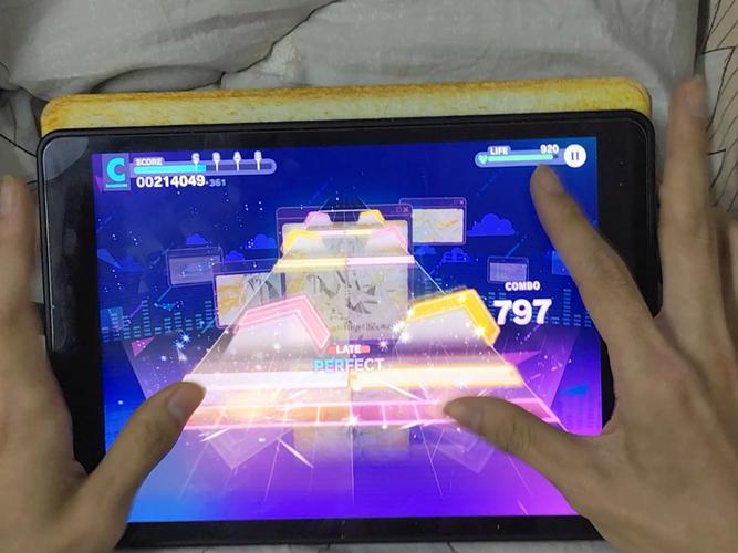 拇指玩游戏存档最新版